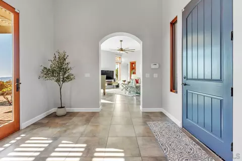 Entry Way - 14868 High Valley Rd, Poway, CA 92064 photo 2 of 5
