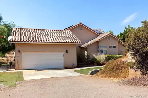 Exterior - 2235 Camino Del Vecino, Alpine, CA 91901 photo 2 of 15