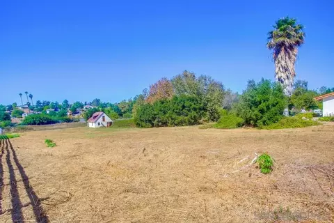 Exterior - 2231 Creekview Ln, Fallbrook, CA 92028 photo 11 of 17
