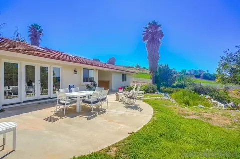 Exterior - 2231 Creekview Ln, Fallbrook, CA 92028 photo 9 of 17