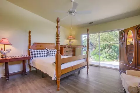 Bedroom - 2231 Creekview Ln, Fallbrook, CA 92028 photo 2 of 12