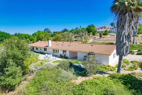 Exterior - 2231 Creekview Ln, Fallbrook, CA 92028 photo 17 of 17