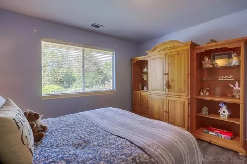Bedroom - 2231 Creekview Ln, Fallbrook, CA 92028 photo 4 of 12