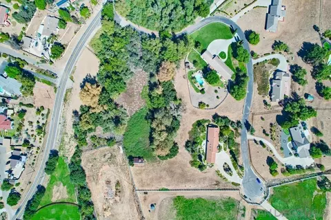 View/Area - 2231 Creekview Ln, Fallbrook, CA 92028 photo 6 of 10
