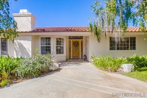 Exterior - 2231 Creekview Ln, Fallbrook, CA 92028 photo 6 of 17