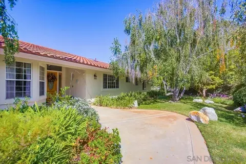 Exterior - 2231 Creekview Ln, Fallbrook, CA 92028 photo 5 of 17
