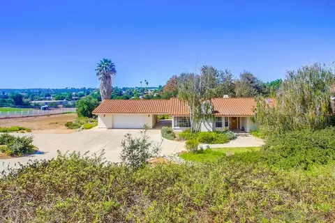 2231 Creekview Ln, Fallbrook, CA 92028