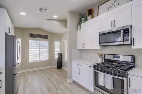 Kitchen - 2302 Hyacinth, Alpine, CA 91901 photo 5 of 5