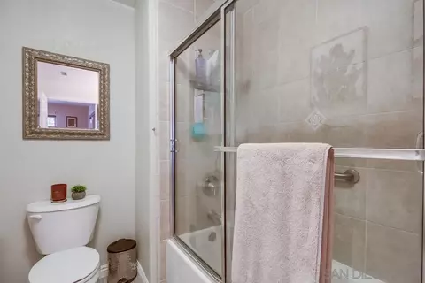 Bath - 1434 Marshall Rd #11, Alpine, CA 91901 photo 4 of 4