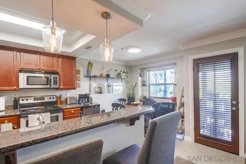 Kitchen - 1434 Marshall Rd #11, Alpine, CA 91901 photo 7 of 7