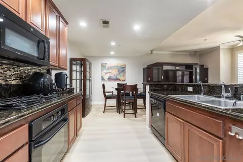 Kitchen - 88 Via Sovana, Santee, CA 92071 photo 1 of 2