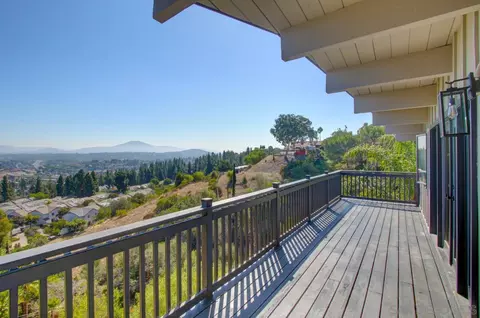 4327 Valle Dr, La Mesa, CA 91941 photo 9
