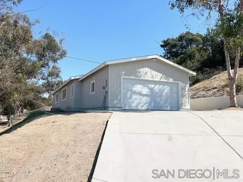 496 66th St, San Diego, CA 92114
