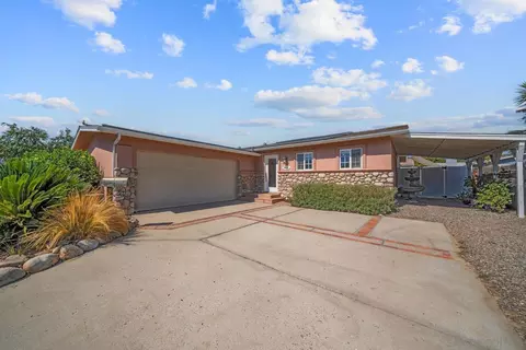 8454 Carlton Oaks Dr, Santee, CA 92071 photo 2