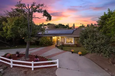 Exterior - 1522 Ranchwood Ln, Fallbrook, CA 92028 photo 4 of 15