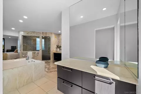 Bath - 9909 Lemon Ave, La Mesa, CA 91941 photo 6 of 7