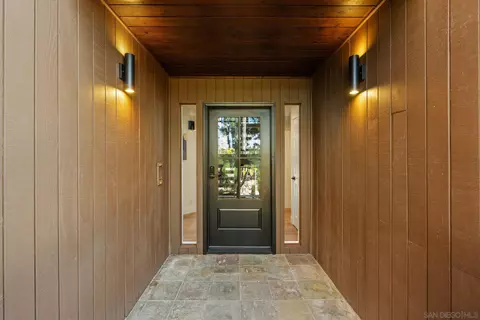 Entry Way - 9909 Lemon Ave, La Mesa, CA 91941 photo 1 of 5