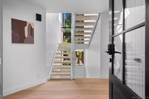 Entry Way - 9909 Lemon Ave, La Mesa, CA 91941 photo 2 of 5