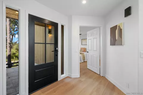 Entry Way - 9909 Lemon Ave, La Mesa, CA 91941 photo 3 of 5