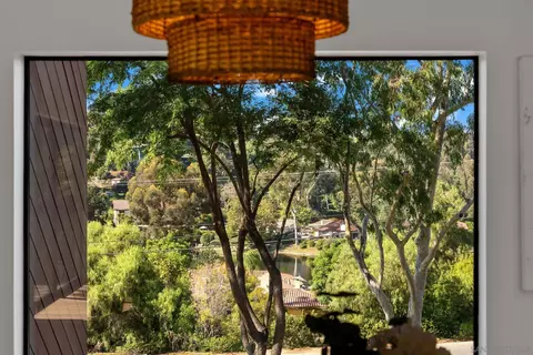 View/Area - 9909 Lemon Ave, La Mesa, CA 91941 photo 2 of 7