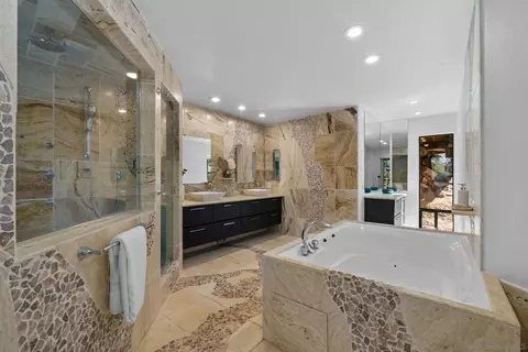 Bath - 9909 Lemon Ave, La Mesa, CA 91941 photo 2 of 7