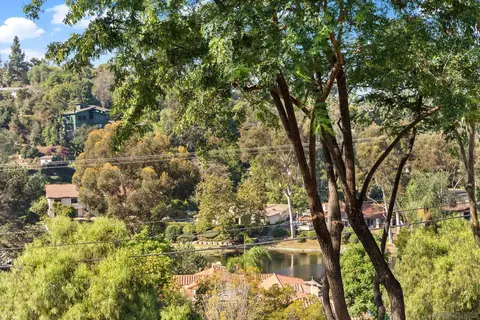 View/Area - 9909 Lemon Ave, La Mesa, CA 91941 photo 3 of 7