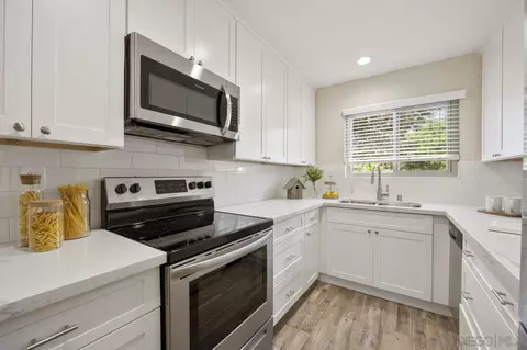 Kitchen - 1720 Kellington Pl, Encinitas, CA 92024 photo 3 of 4