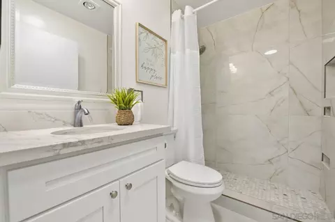 Bath - 1720 Kellington Pl, Encinitas, CA 92024 photo 1 of 2