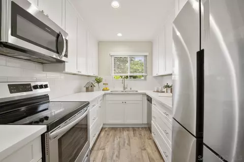 Kitchen - 1720 Kellington Pl, Encinitas, CA 92024 photo 2 of 4