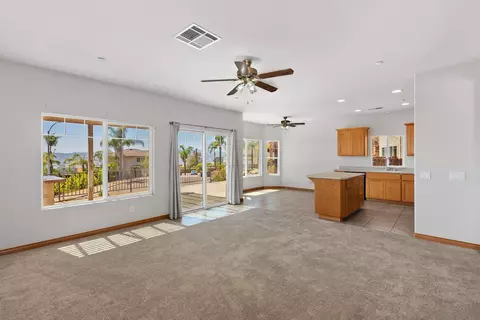 8459 Sheila St, El Cajon, CA 92021 photo 14