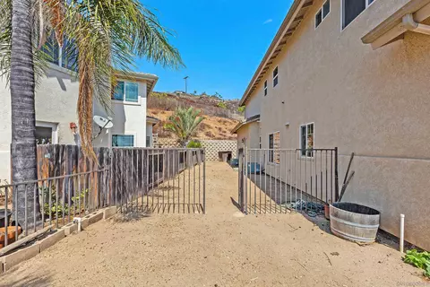 8459 Sheila St, El Cajon, CA 92021 photo 9