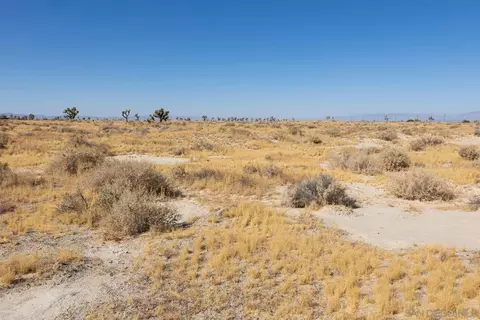 0 Ave E8 #22, Lancaster, CA 93535 photo 7