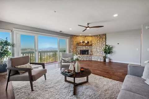 2362 Highview Ln, Spring Valley, CA 91977