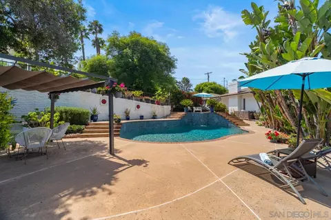 2327 Royal Crest Dr, Escondido, CA 92025 photo 31