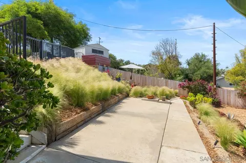 2327 Royal Crest Dr, Escondido, CA 92025 photo 37
