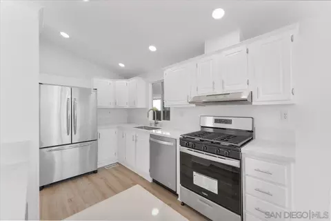 1202 Borden Rd #33, Escondido, CA 92026