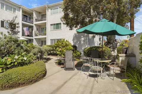 Exterior - 333 Orange Ave #8, Coronado, CA 92118 photo 5 of 8