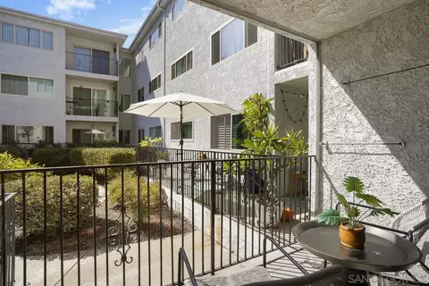 Exterior - 333 Orange Ave #8, Coronado, CA 92118 photo 2 of 8