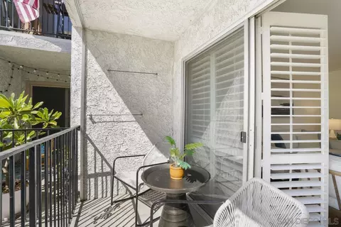 Exterior - 333 Orange Ave #8, Coronado, CA 92118 photo 3 of 8