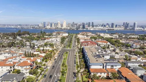 View/Area - 333 Orange Ave #8, Coronado, CA 92118 photo 6 of 8