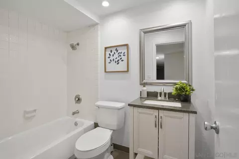 Bath - 333 Orange Ave #8, Coronado, CA 92118 photo 1 of 4