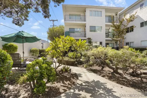 Exterior - 333 Orange Ave #8, Coronado, CA 92118 photo 4 of 8