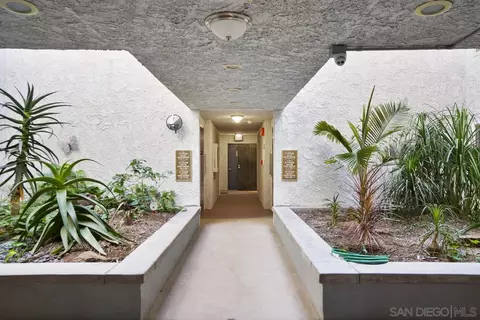 Entry Way - 333 Orange Ave #8, Coronado, CA 92118 photo 1 of 2