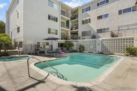 Exterior - 333 Orange Ave #8, Coronado, CA 92118 photo 7 of 8