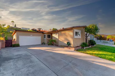 6120 Samuel St, La Mesa, CA 91942 photo 3