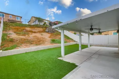 Exterior - 334 Campolina Ct, Fallbrook, CA 92028 photo 3 of 4