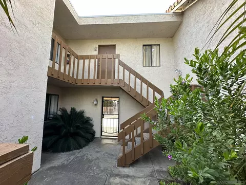 Exterior - 104 Avenida Las Brisas, Oceanside, CA 92057 photo 5 of 8