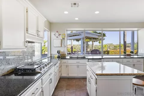5173 Avenida De La Plata, Oceanside, CA 92057 photo 18