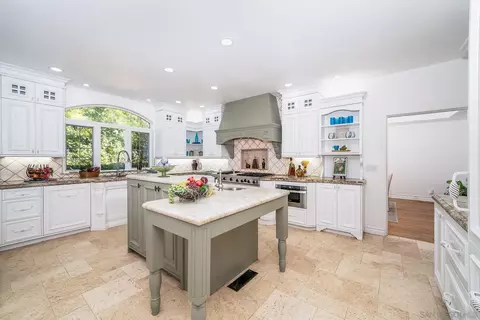 Kitchen - 5 Rolling View Ln, Fallbrook, CA 92028 photo 2 of 5