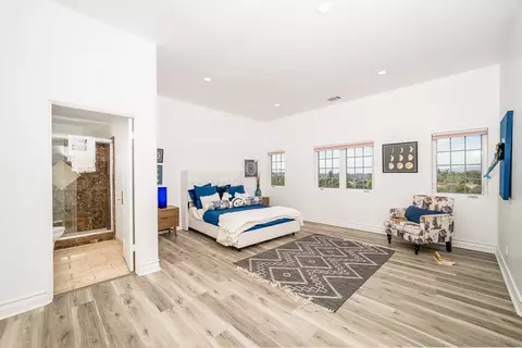 Bedroom - 5 Rolling View Ln, Fallbrook, CA 92028 photo 4 of 6
